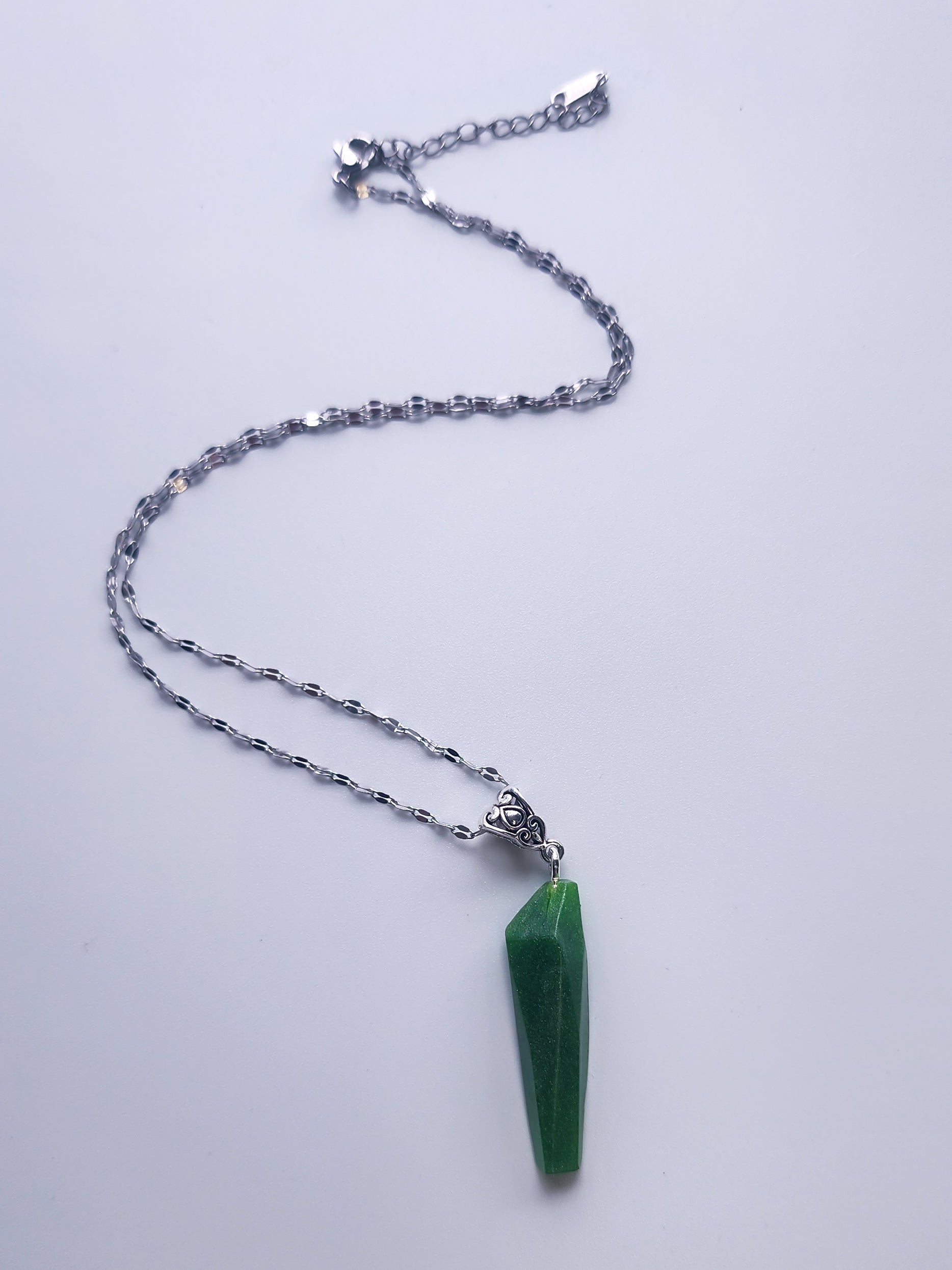 Emerald Veil - Necklace (2)