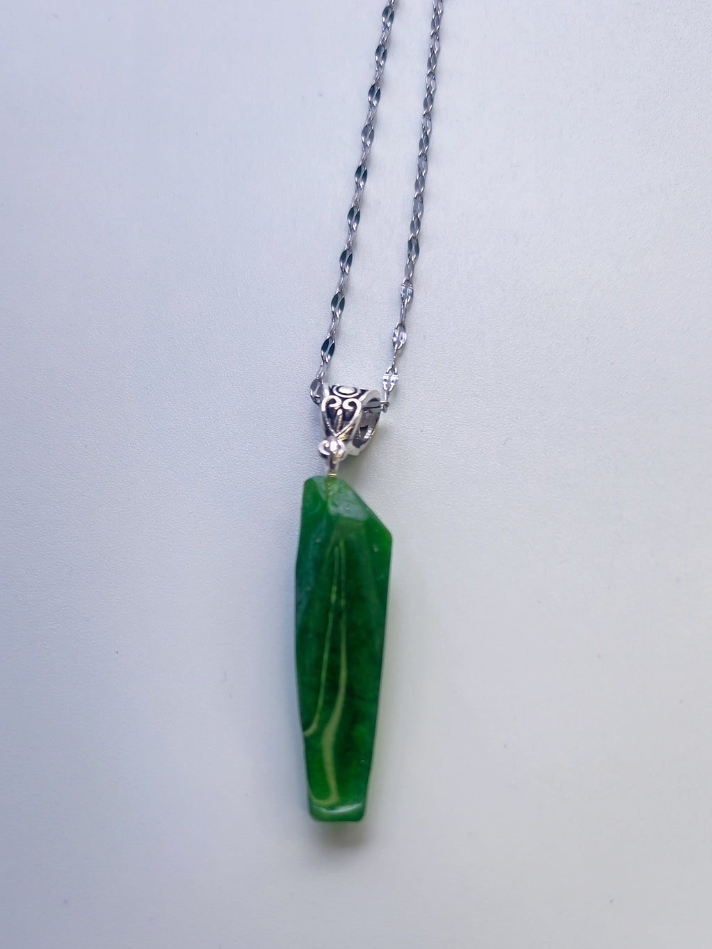 Emerald Veil - Necklace (2)