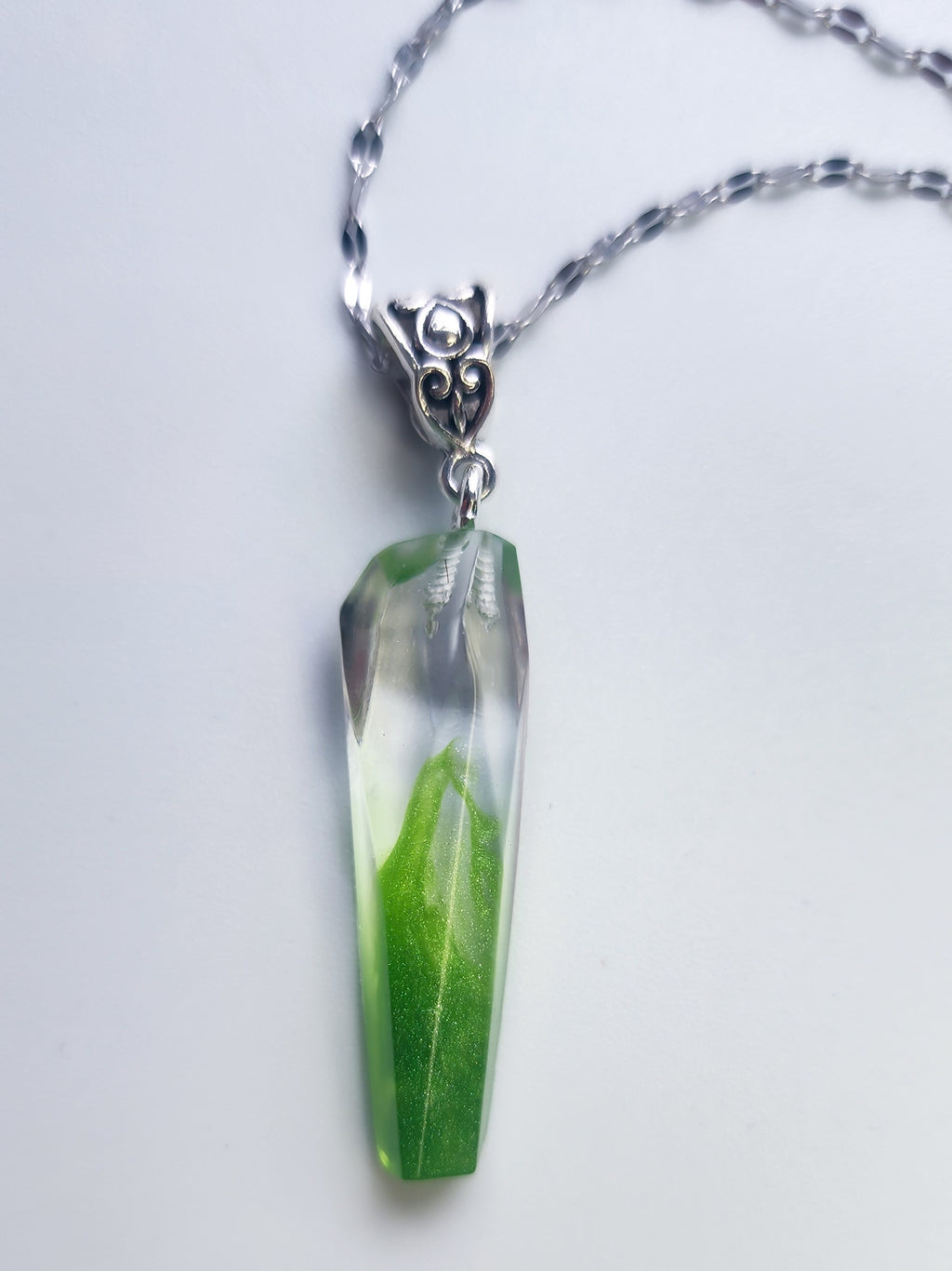 Emerald Veil - Necklace (1)