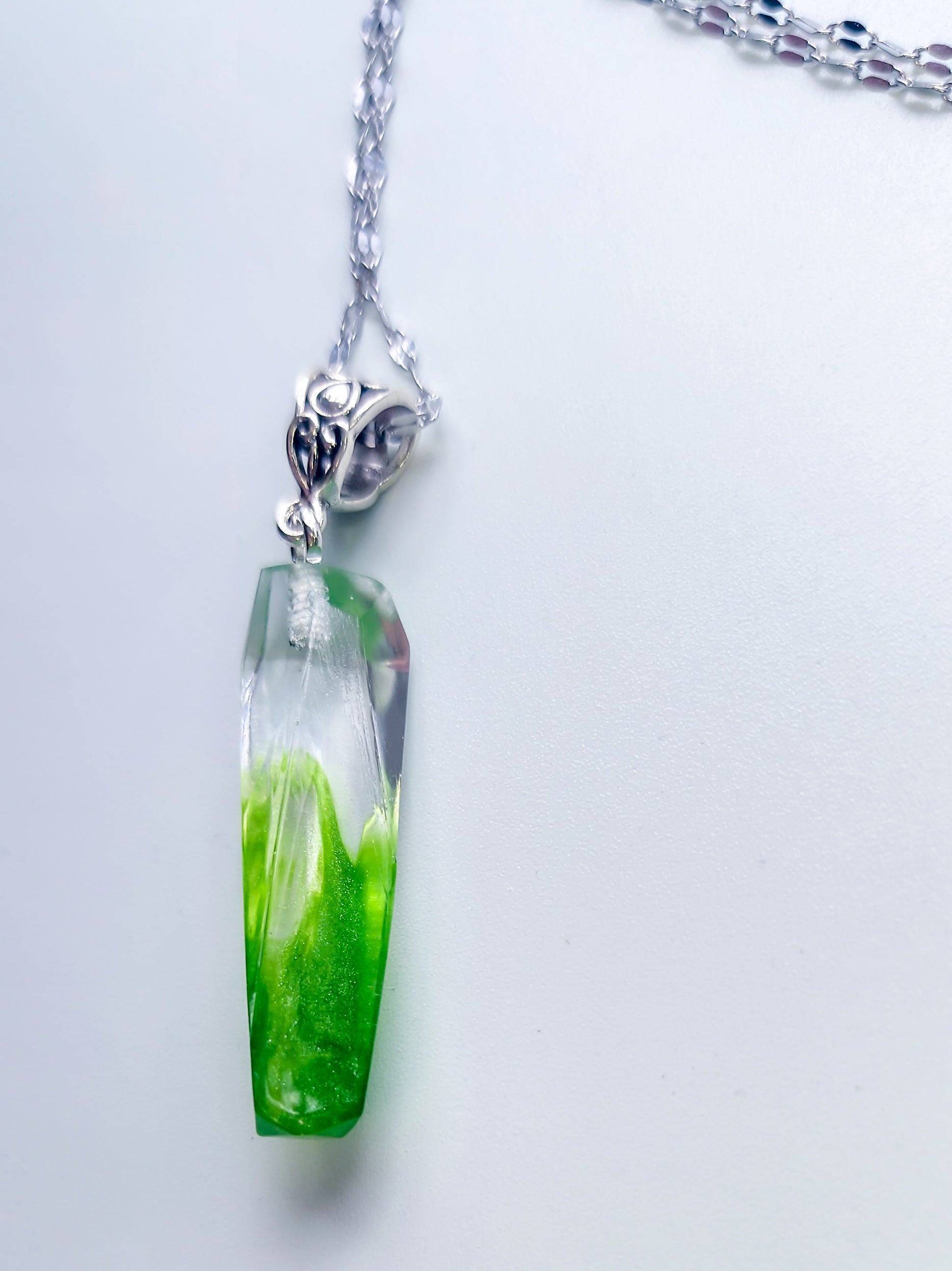 Emerald Veil - Necklace (1)