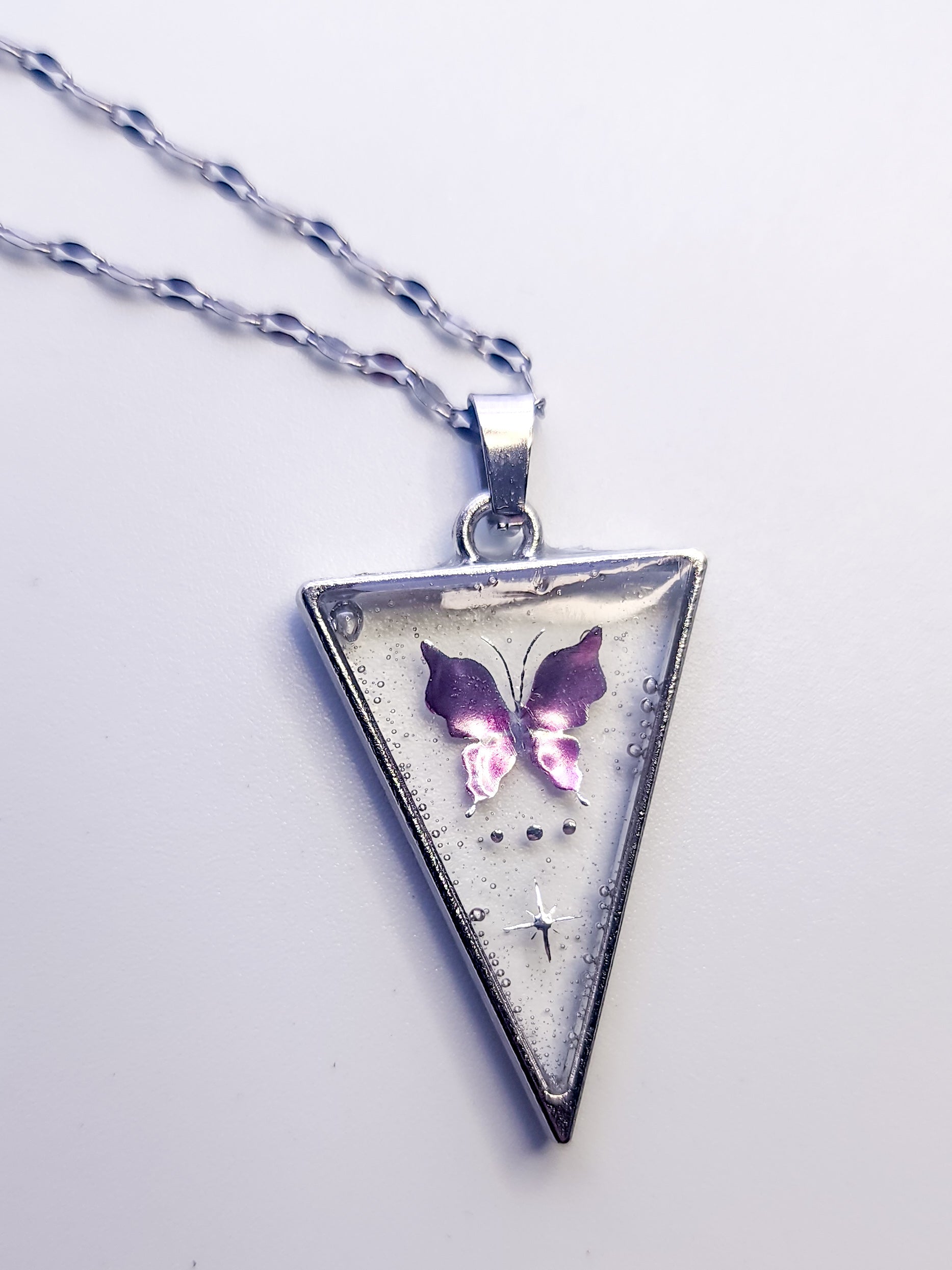 Soft frost, triangle - Necklace