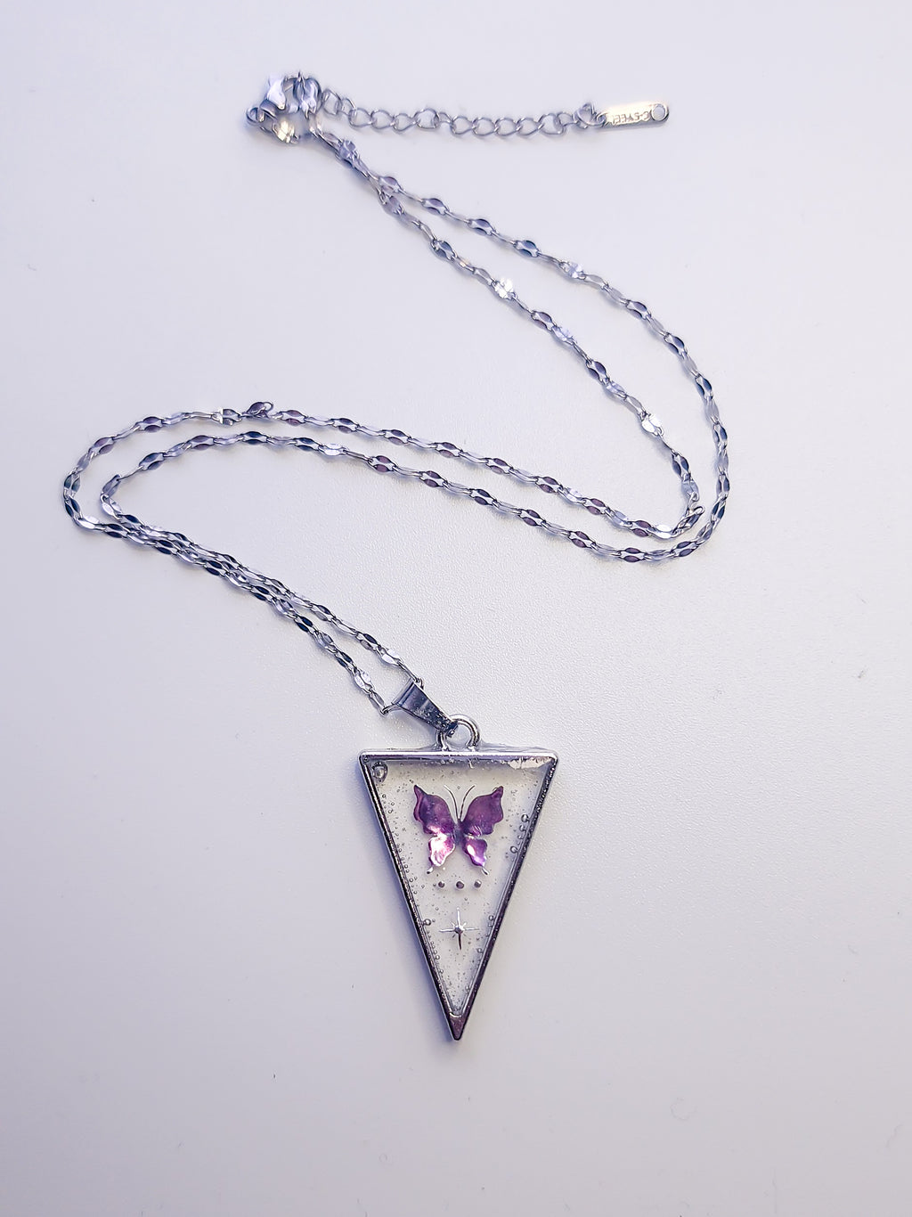 Soft frost, triangle - Necklace
