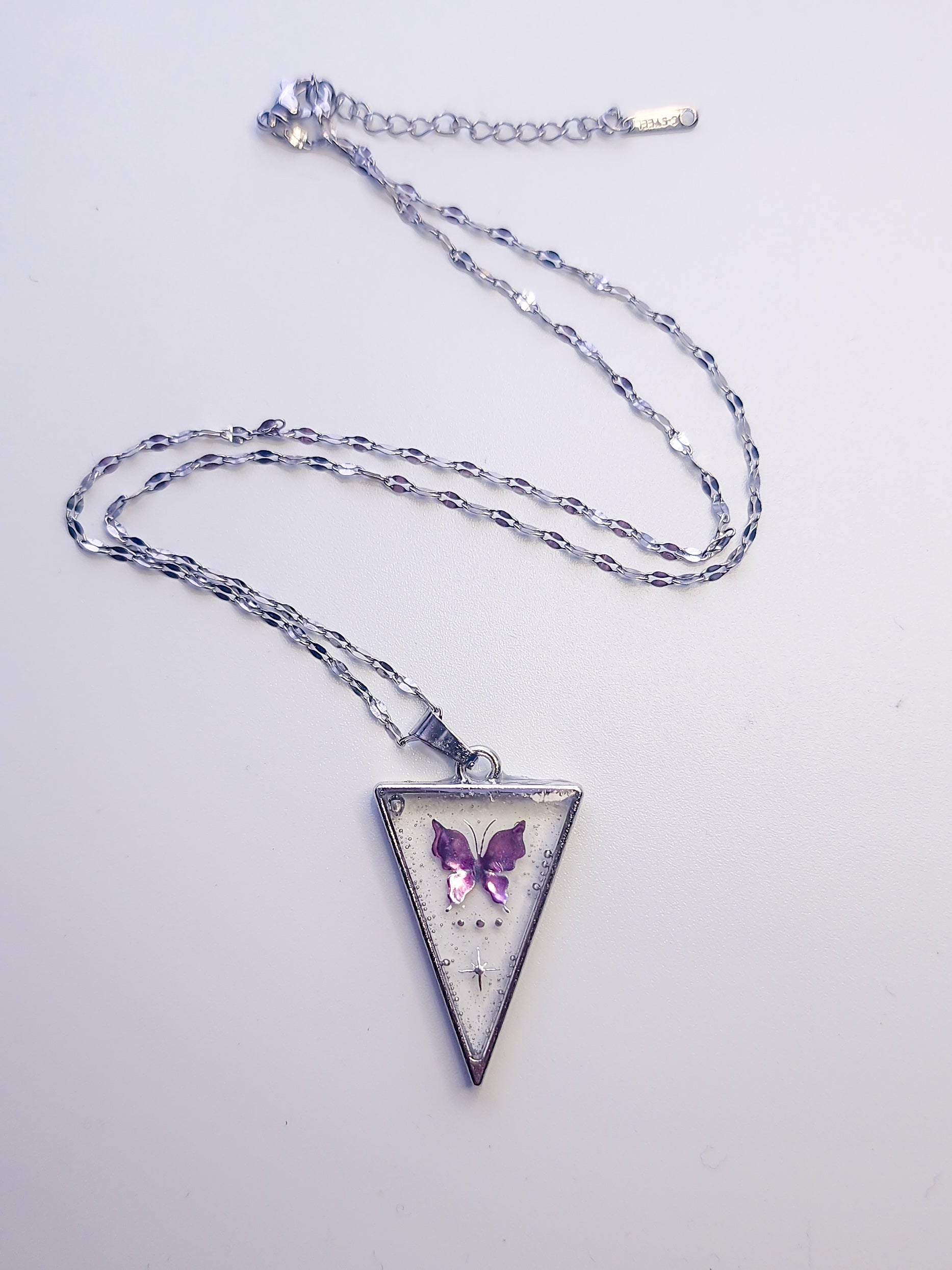 Soft frost, triangle - Necklace