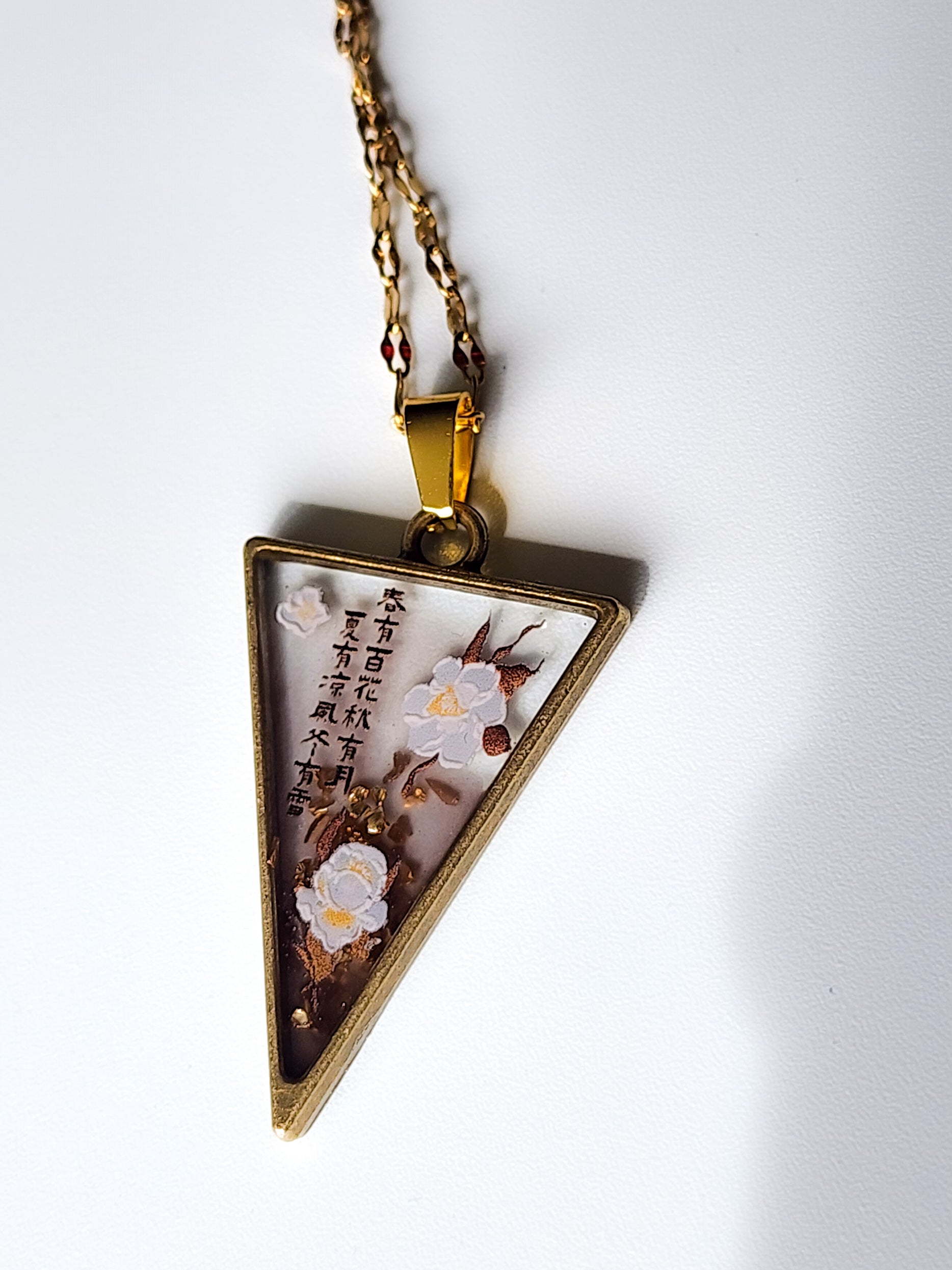 Triangle Garden - Necklace | Porcelain Garden Collection