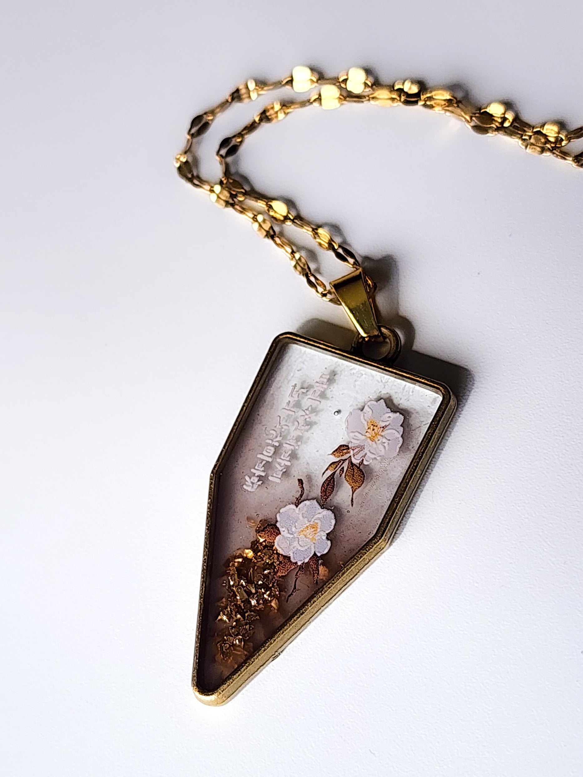 Porcelain Shield - Necklace | Porcelain Garden Collection