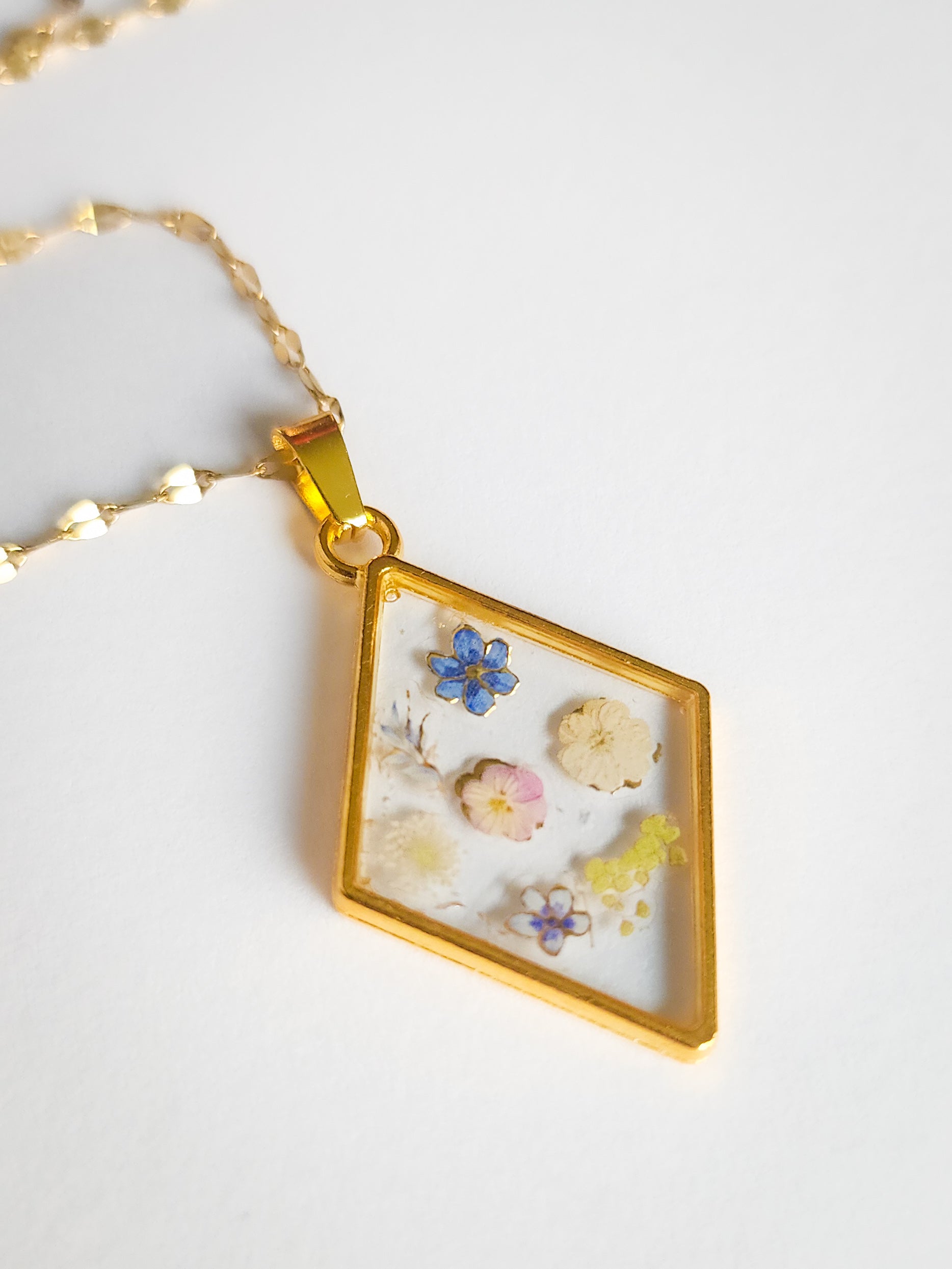 Petals in Diamond - Necklace | Wildflower Collection
